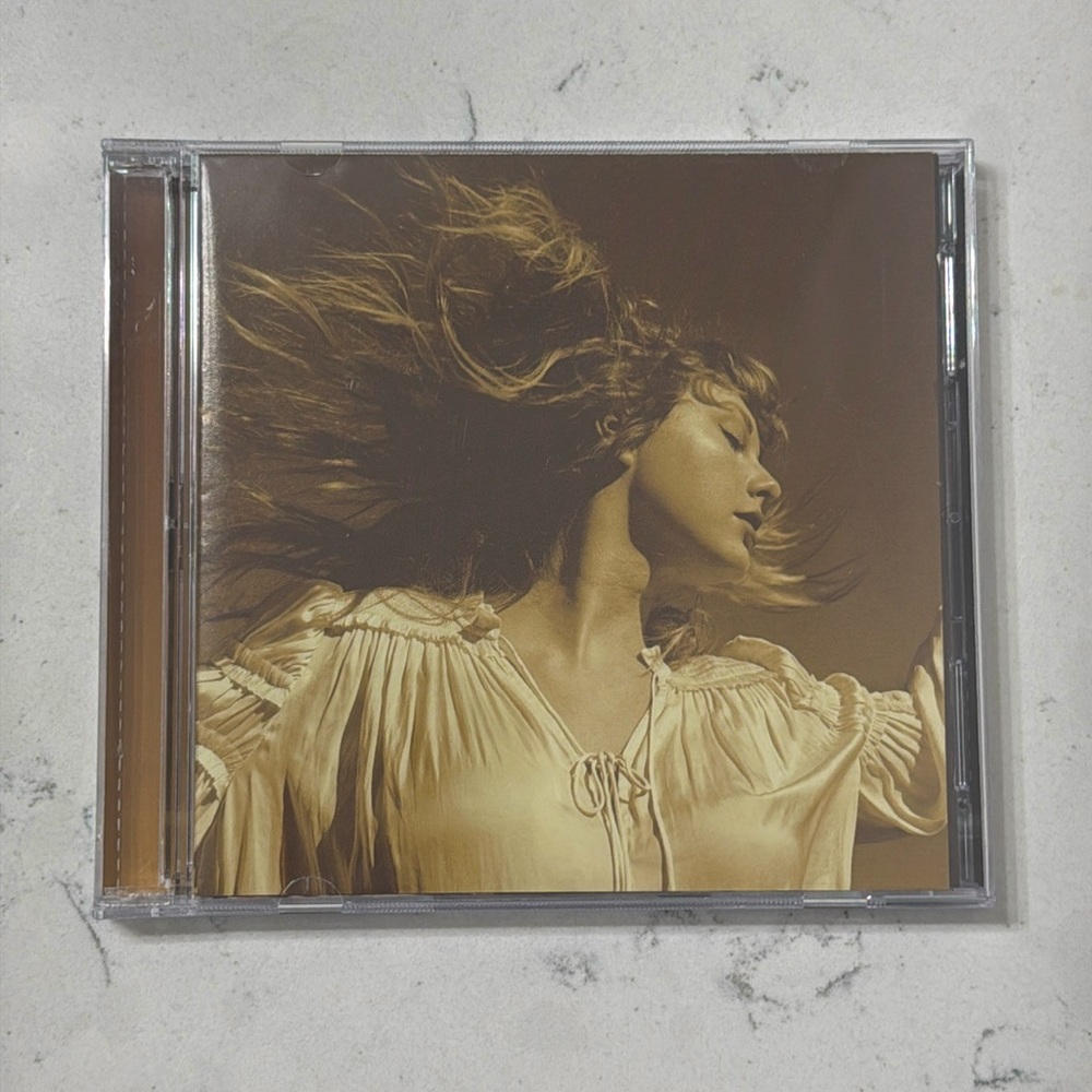 Like new Fearless TV CD